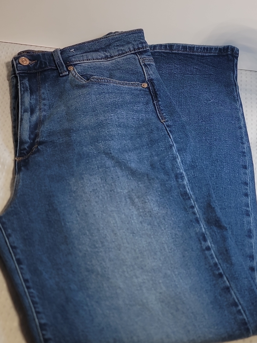 Relaxed Straight Jeans - Size 10